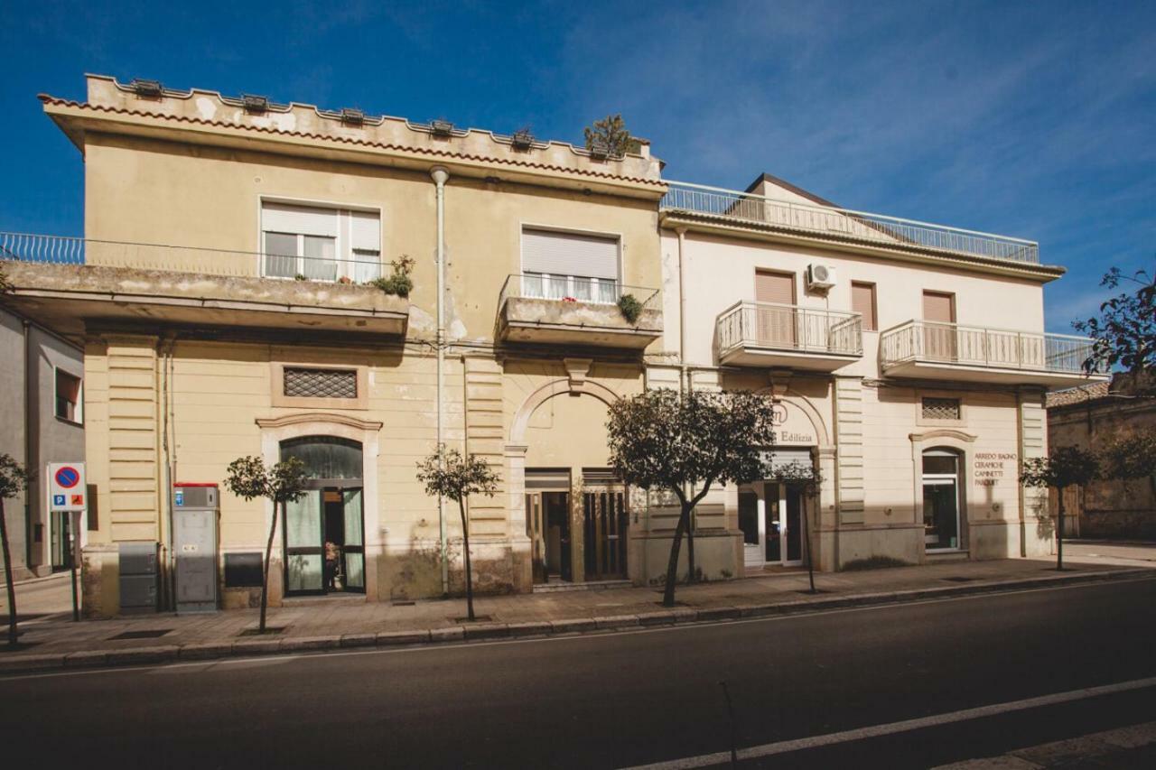 דירות Irsina La Casa Dei Nonni מראה חיצוני תמונה